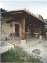 Casa de piedra con porche, El Charro de Yeltes